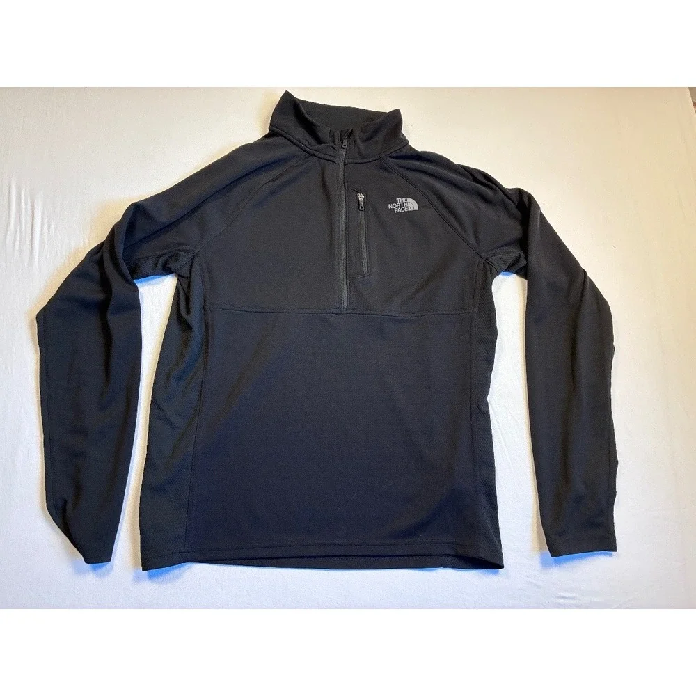 The North Face Men's M Ambition 1/4 Zip Pullover Active Top Black